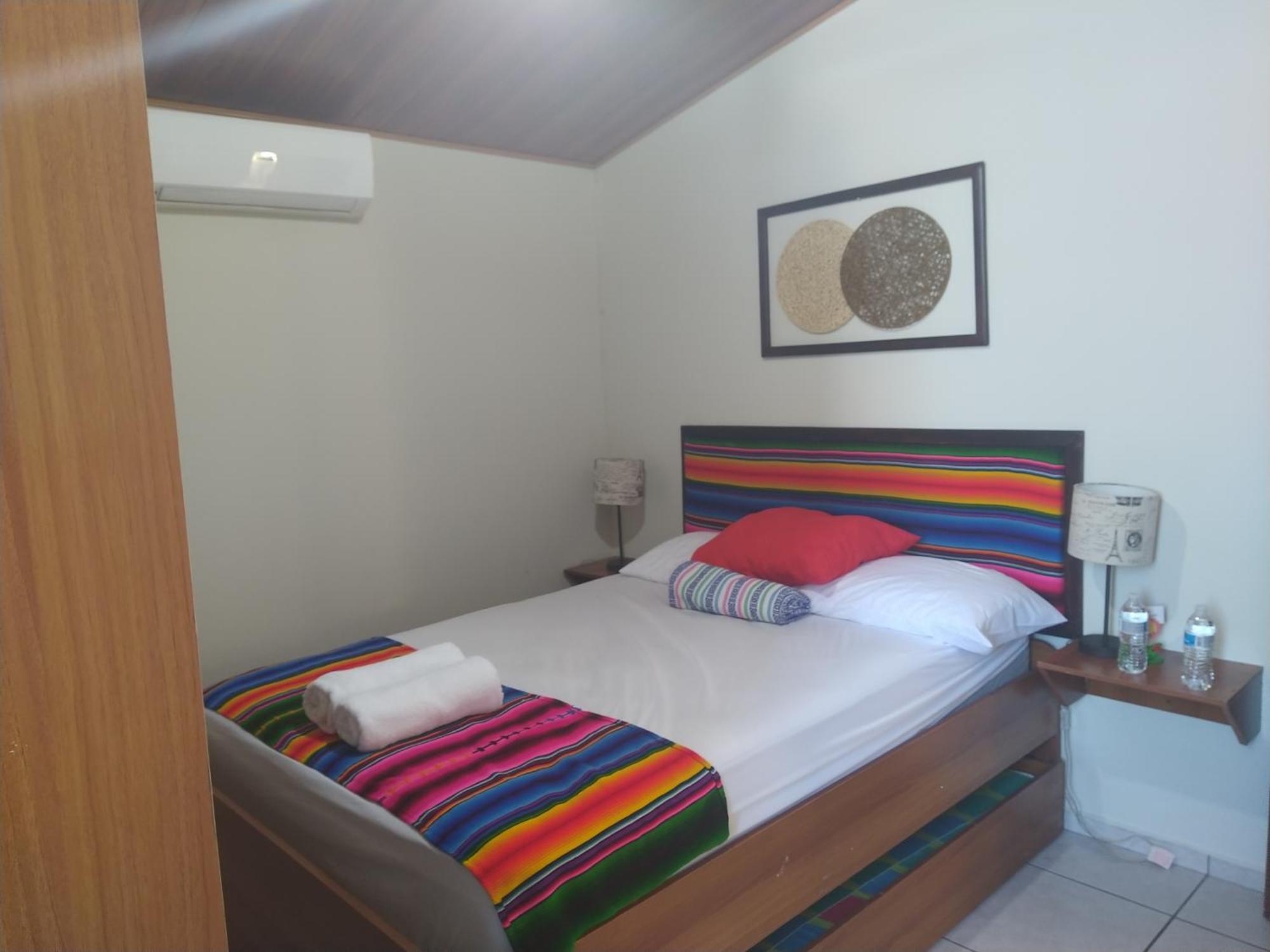 Hotel Antiguo Antiguo Cuscatlán Habitación foto