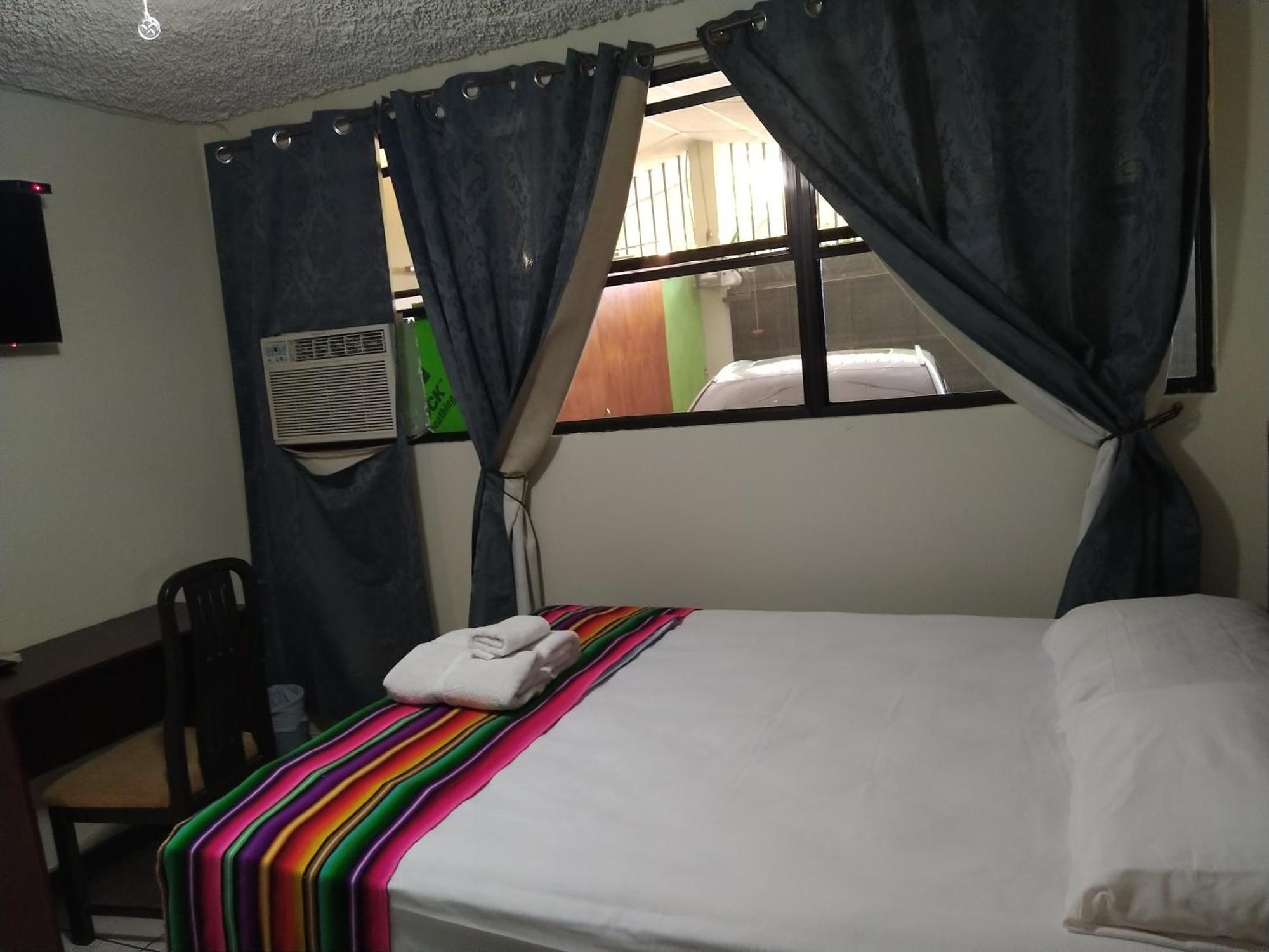 Hotel Antiguo Antiguo Cuscatlán Habitación foto